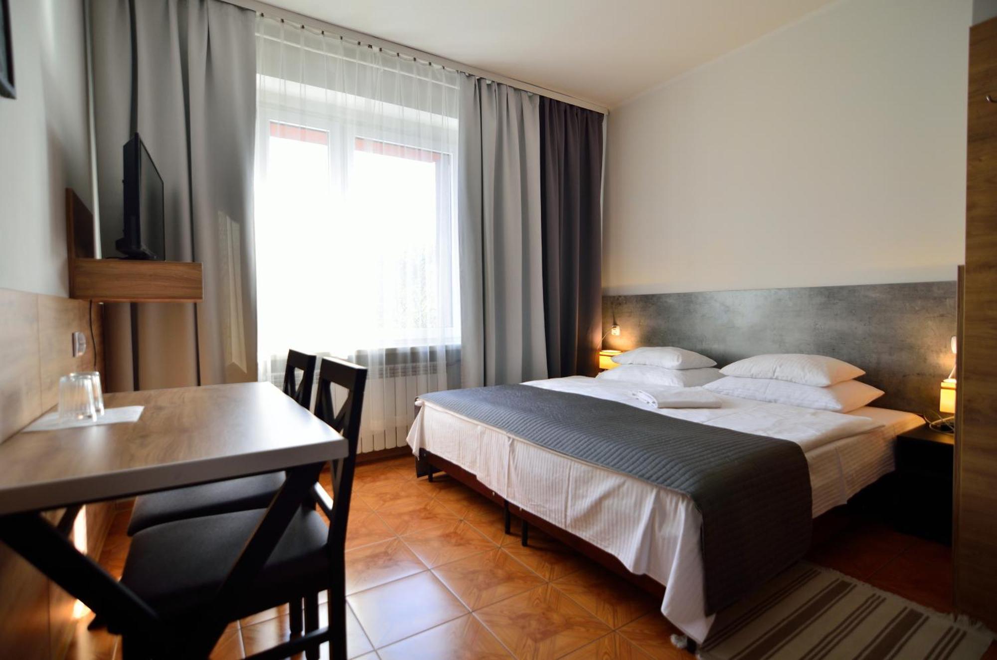 Hotel Gracja Kuznia Raciborska Exterior photo